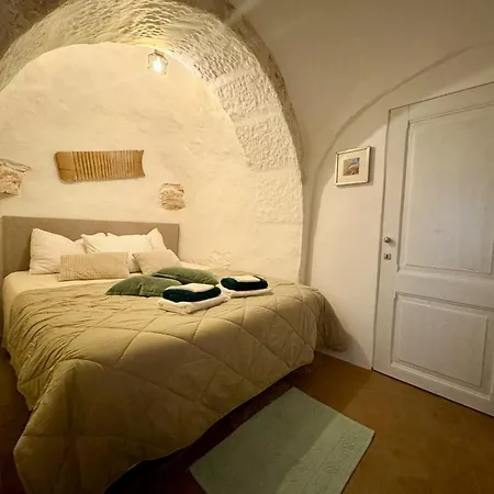 Casa Trullo Bianco-casa Olive 公寓式酒店 3*