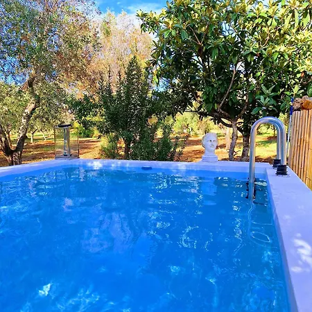 Casa Trullo Bianco-casa Olive 公寓式酒店 3*