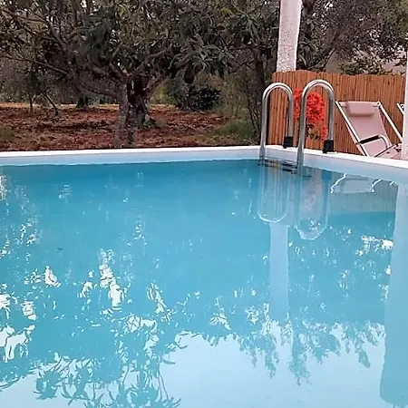 Casa Trullo Bianco-casa Olive 아파트호텔 4*