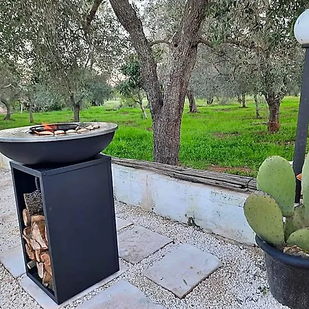 Casa Trullo Bianco-casa Olive 세글리에 메사피카