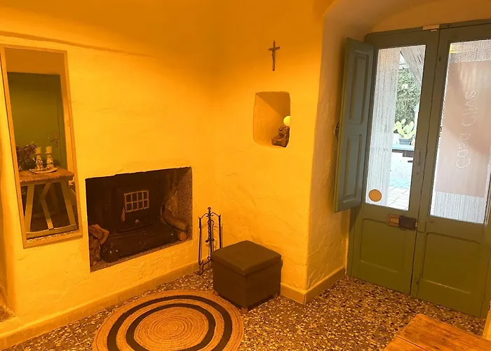 アパートホテル Casa Trullo Bianco-casa Olive 3*